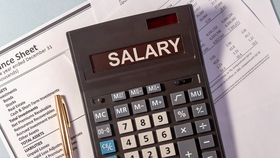 VIDEO Statul ne ia jumătate din salariu! Premierul vorbește iar despre impozitarea progresivă
